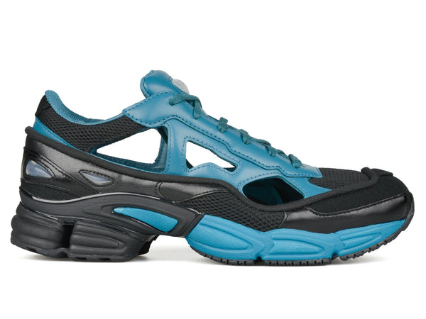 x Raf Simons REPLICANT OZWEEGO - Adidas_x_Raf_Simons_LIMITED_PACK_RS_REPLICANT_OZWEEGO_CBLK_CBLU_CBLK-1